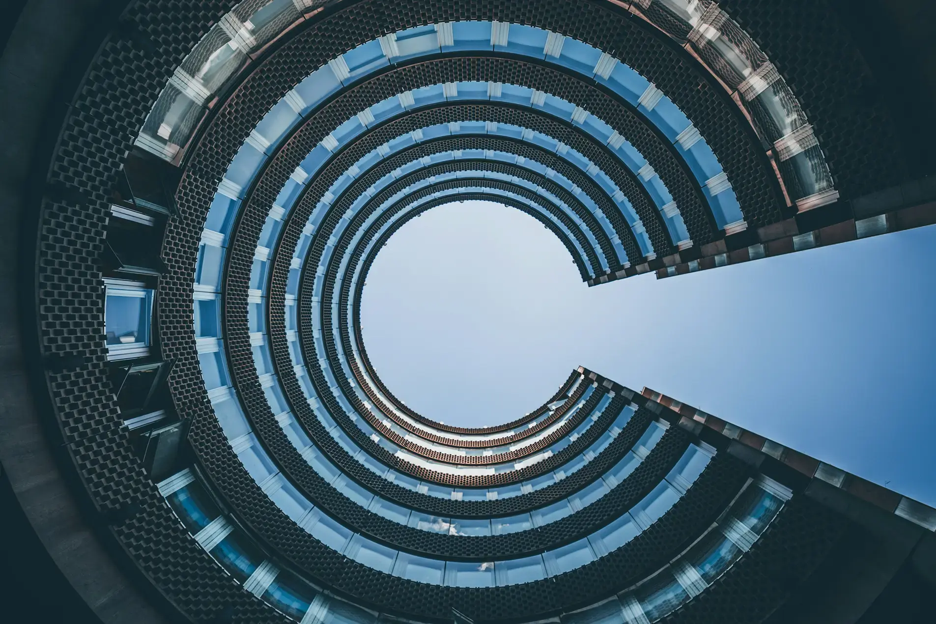 <span id="hs_cos_wrapper_name" class="hs_cos_wrapper hs_cos_wrapper_meta_field hs_cos_wrapper_type_text" style="" data-hs-cos-general-type="meta_field" data-hs-cos-type="text" >Keep your cloud migration on time and on budget with 3 steps</span>